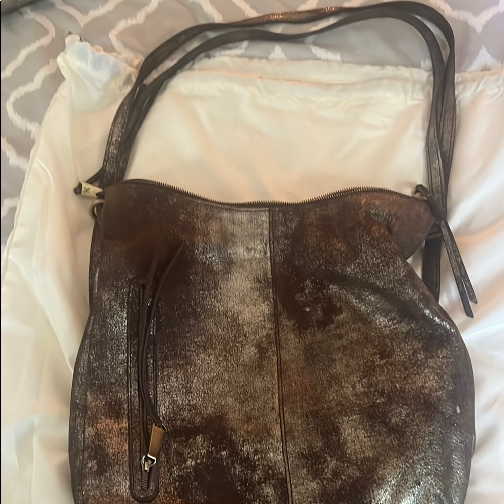 HOBO merrin Metallic Brown Women's Bag converts into a backpack
